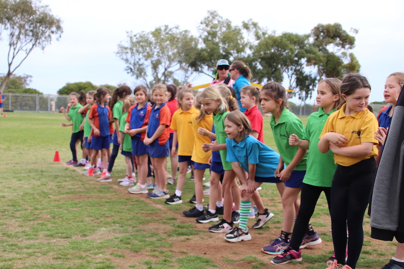 Year 2 Girls Cross Country - Waggrakine Primary School